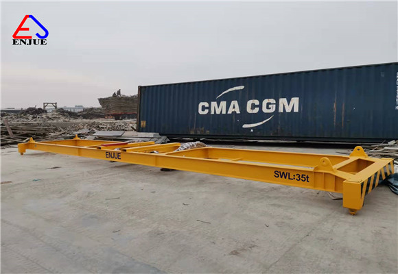 container spreader (2).jpg